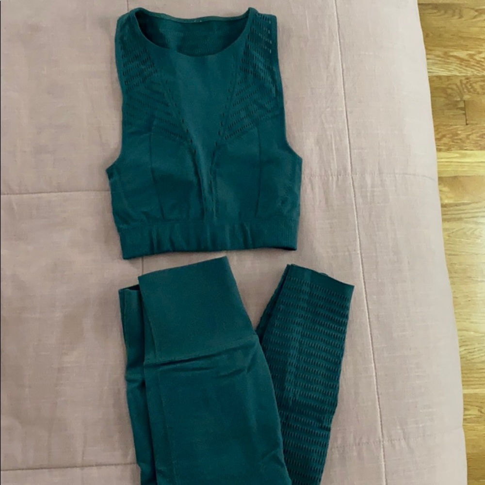 Fabletics Set